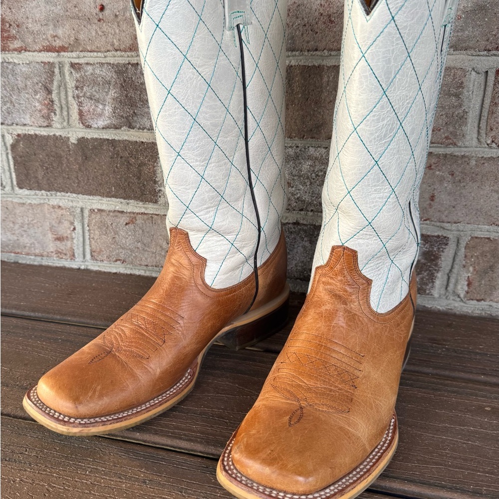 Tin Haul Ladies Boots size 8